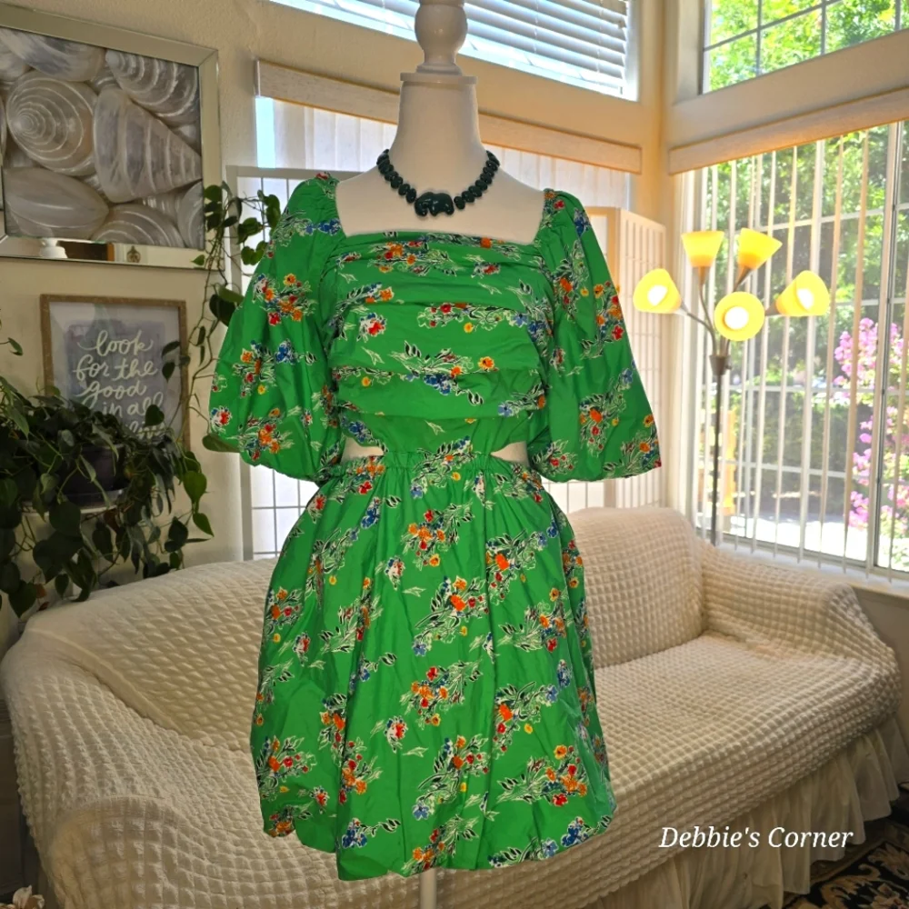 Mini Dress Fluffy Style - Picture 1 of 5